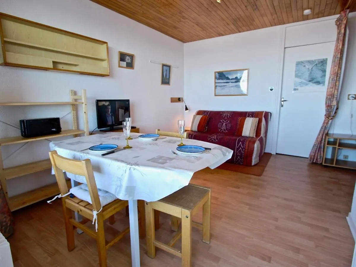 Spacieux Studio 2 Places Proche Pistes A Chamrousse Avec Balcon - Fr-1-340-18 Apartment
